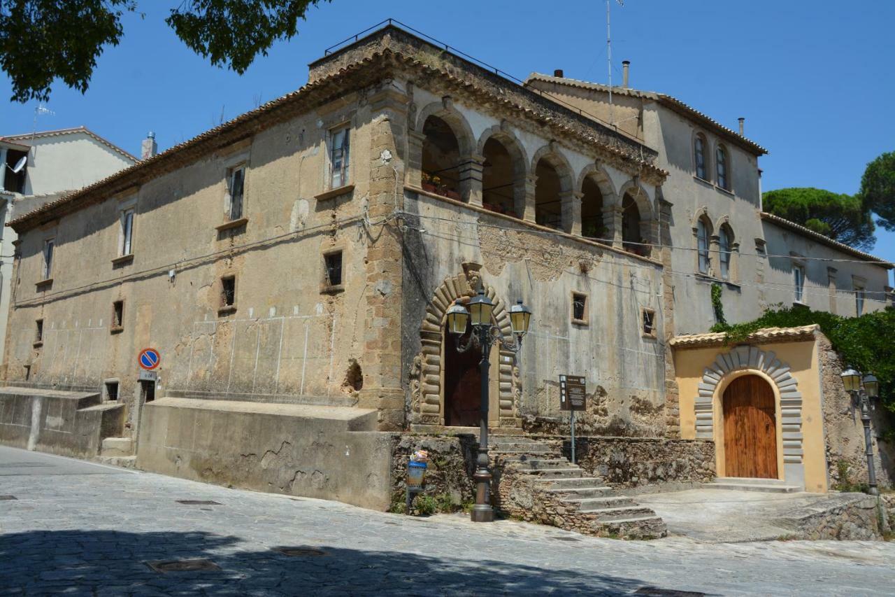 Palazzo Jannoni Holiday Sant'Andrea Apostolo dello Ionio Exterior photo